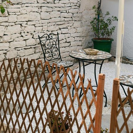 Hotel Petrichor Gjirokastër Exterior foto