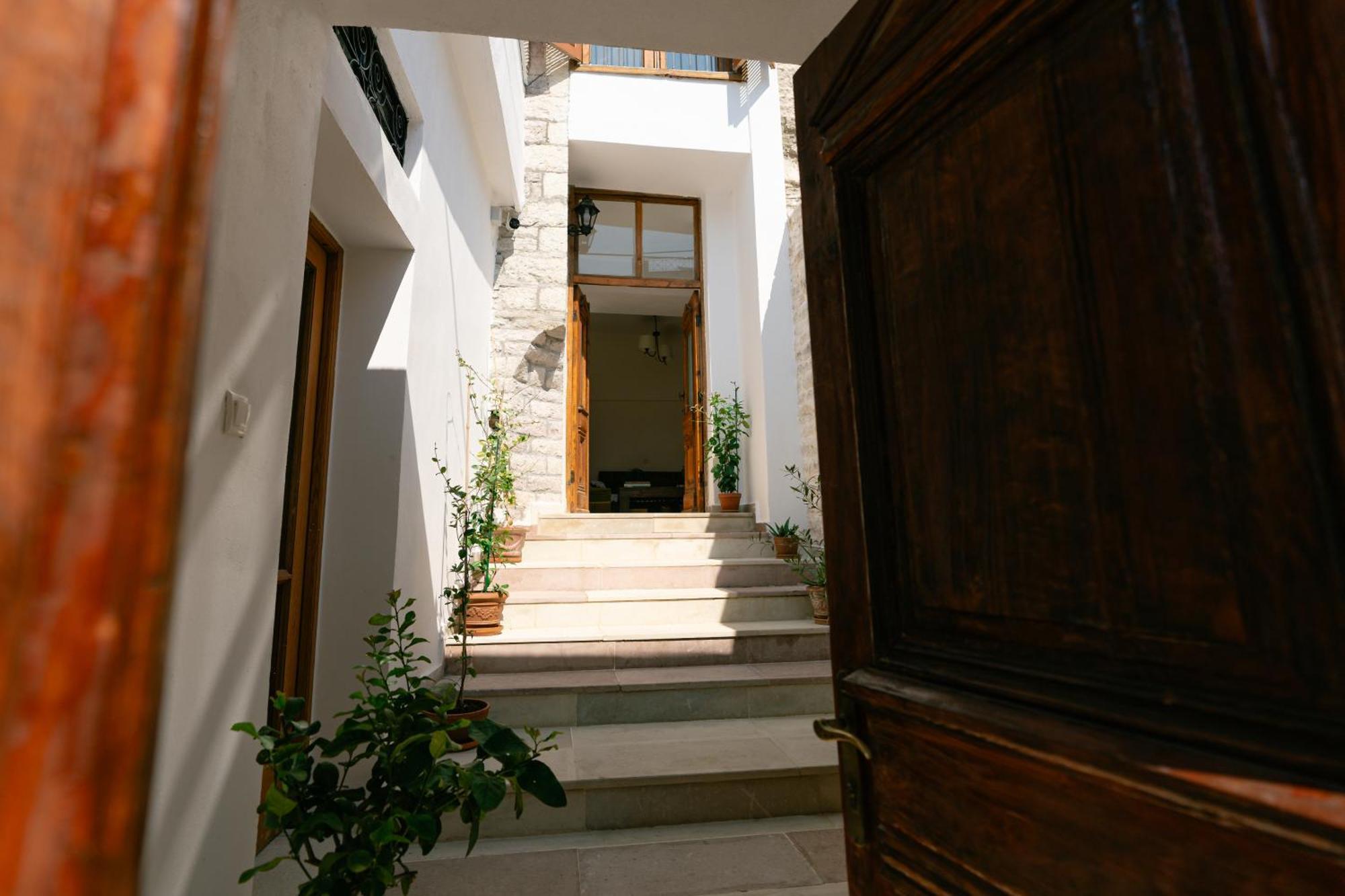 Hotel Petrichor Gjirokastër Exterior foto