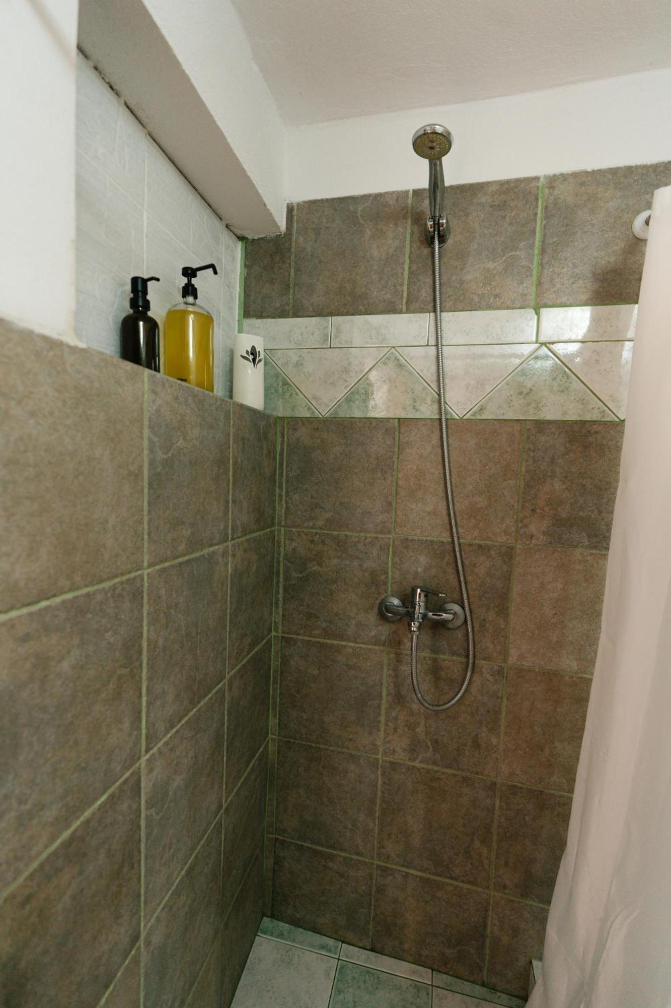 Hotel Petrichor Gjirokastër Zimmer foto